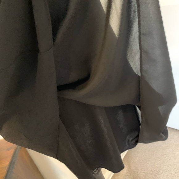 F-21 dress with ruffled front and petaled collar - Picture 11 of 14